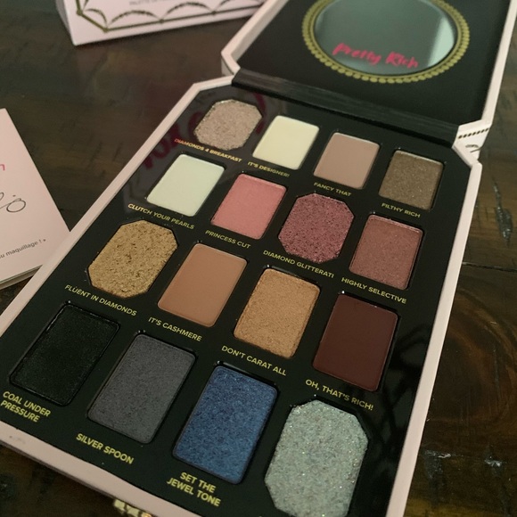 Too Faced Pretty Rich Eyeshadow Palette - Picture 16 of 16